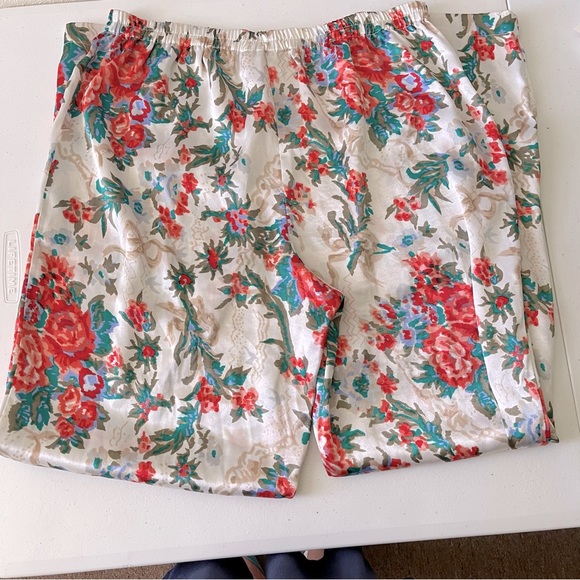 🌸3/$10🌸Victoria’s Secret’s pijama pants - Picture 2 of 4